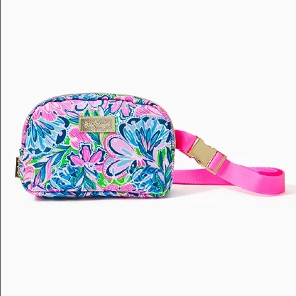Lilly Pulitzer Handbags - NWT Lilly Pulitzer Printed Belt Bag
